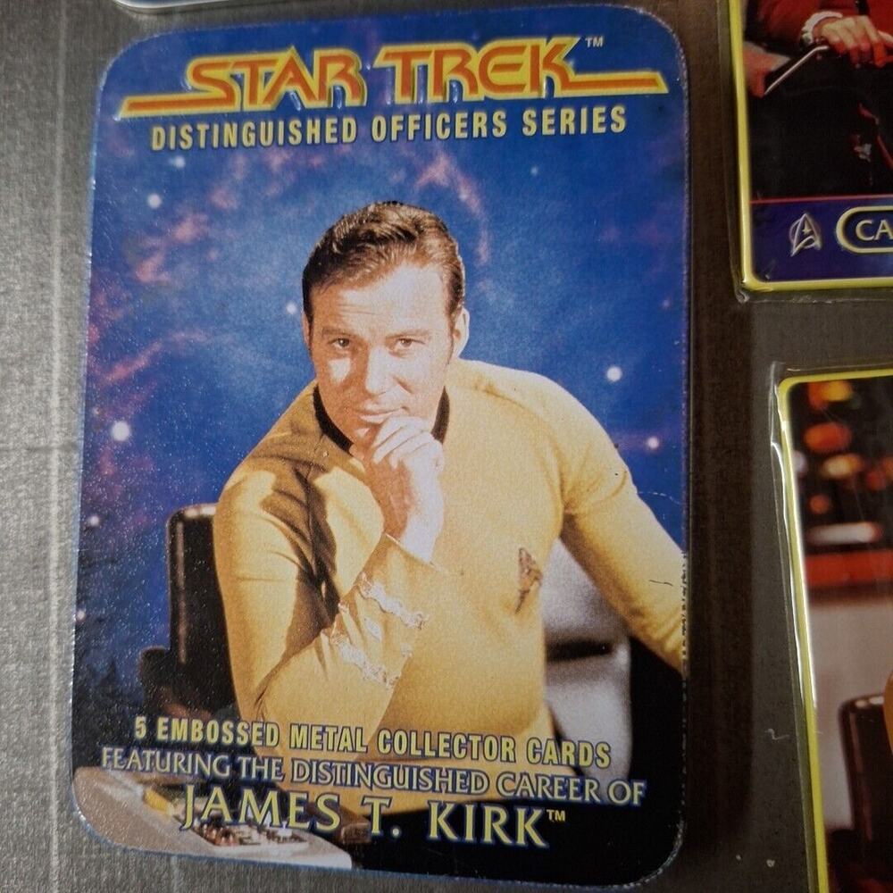 Star Trek Distinguished Officers Series 5 Metal Cards Capt James T. Kirk 1997